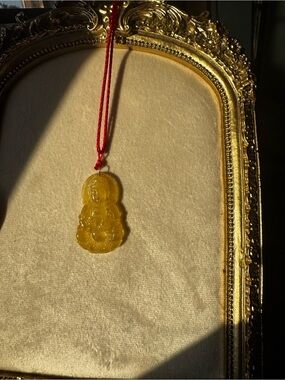 Rare Vintage Yellow Jade Buddha Pendant Necklace with Red Cord String